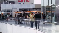 电影<疯狂愚蠢的爱>精彩片段之Your Feet