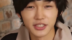 李源根 - 李源根拥月采访