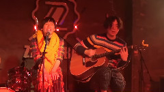 季欣霈 - 微香虫