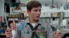 电影<童军手册之僵尸启示录>预告片5