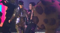 李宇春 - 冬天里的一把火 & 皇后与梦想 & WhyMe & Dance To The Music