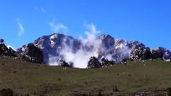 Relaxing Nature's Sounds And Calming Music (Short)