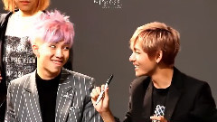 和泰泰玩了游戏接着被大哥嘲笑身高的jimin