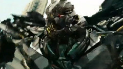 电影<变形金刚3>精彩片段6