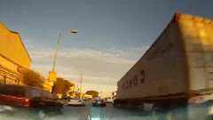 电影<警戒结束>终极版预告片