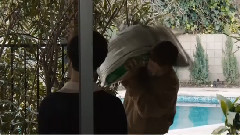 电影<致命礼物>预告片1