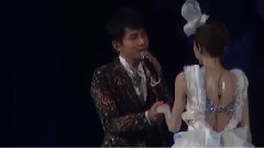 王心凌 - HONEY & 花的嫁纱 & 从未到过的地方 & 彩虹的微笑 & 喜欢你怎么办 & 煎熬