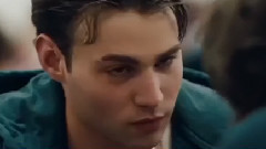 电影<松林外>精彩片段