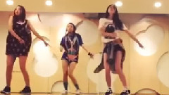 丞延 & 有真与编舞老师的练舞片段 15/08/28