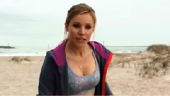 电影<困在爱中>国际版预告片