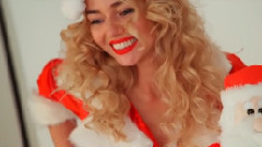 Sexy Santa's Helpers - behind the scenes of Winter Holidays - Christmas greeting cards photo shoot with hot models-HD