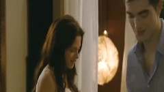 电影<暮光之城4:破晓(上)>精彩片段预览片段2