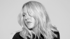 Ellie Goulding - Army