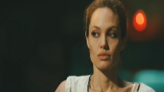 电影<通缉令>精彩片段之Wings Off The Flies