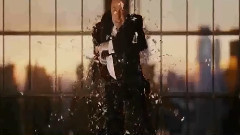 电影<通缉令>精彩片段之遥远的子弹