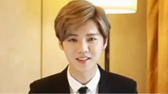 鹿晗 - 吃肉不长肉,膀大不腰圆,猴年快乐,我爱你们~