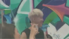 周艺轩(UNIQ) - 周艺轩生日快乐