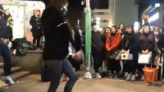 The Ark - 弘大街头表演