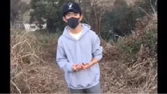 易烊千玺秒拍 放鞭炮