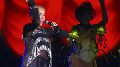 О чем играет пианист