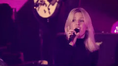 Ellie Goulding - Something In The Way You Move