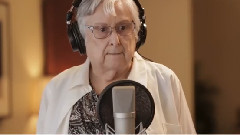 Mike Tompkins - Seniors perform amazing Acapella!