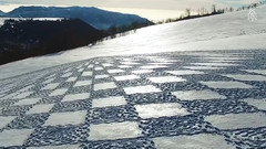 雪地上的唯美纳斯卡地画