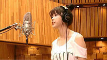 IU - New World 录音影像