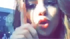 Selena Gomez,Nicki Minaj,Drake - 伦敦坐车自拍模仿对口型Up All Night