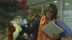 YOSHIKI's Arrival In Shanghai