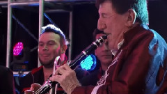 Por Debajo De La Mesa