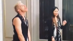 Ariana Grande - Ins更新:Bahhahahahahah