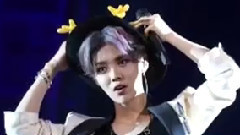 鹿晗 - 鹿晗演唱会落泪 邓超助阵'父子情深'