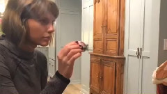 Taylor Swift - 复活节彩蛋大战1