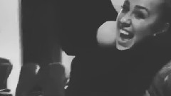 Selena Gomez - Ins更新:It's Nice To Feel Like A Kid Again