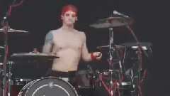 Twenty One Pilots - Holding On To You