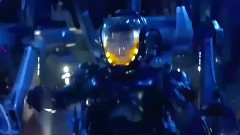 一周精彩视频串烧 环太平洋巨型机甲与深海怪兽澎湃对垒1