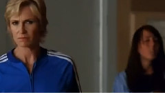 美剧<欢乐合唱团视>第2季第2集预告片