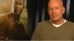 电影<虎胆龙威4>日本版预告片