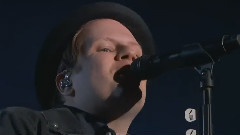 Fall Out Boy - Irresistible
