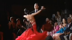 萨莎和娜塔莎的探戈表演