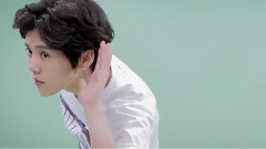 鹿晗 - 夏日晗风席卷街头,鹿晗亲身诠释今夏潮流美学