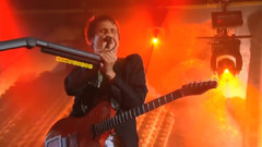 Muse - Uprising