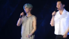 鹿晗 - 关于撕衣服