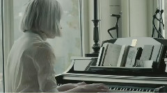 Aurora - 极光少女 Into The Light