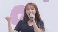 洪真英 - 竖拇指