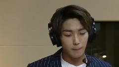 在悲伤中将你抹去