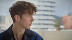 One to Watch现场采访片段