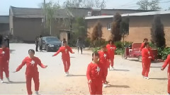 唱首新歌贺新年