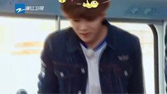 鹿晗 - 奔跑吧兄弟第五期官方鬼畜:跑男7只头手一起摇摆根本停不下来